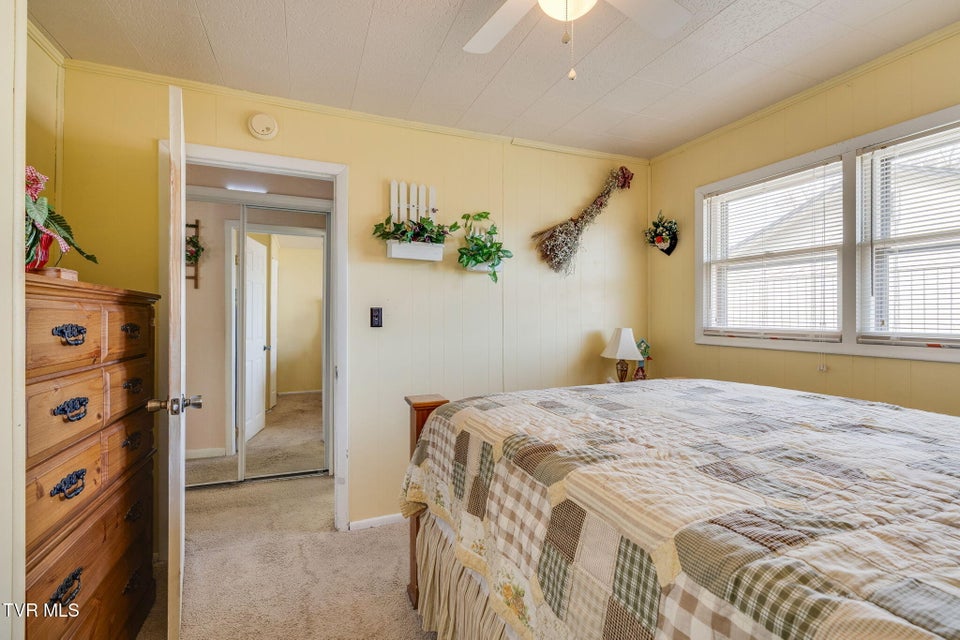 Photo #17: 1556 Redwood Drive