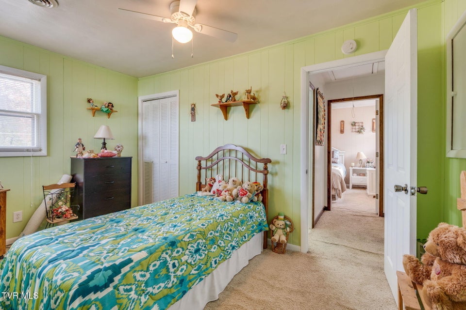 Photo #23: 1556 Redwood Drive