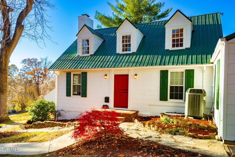 Photo #2: 1256 Catawba Street