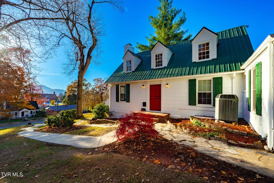 Photo #4: 1256 Catawba Street