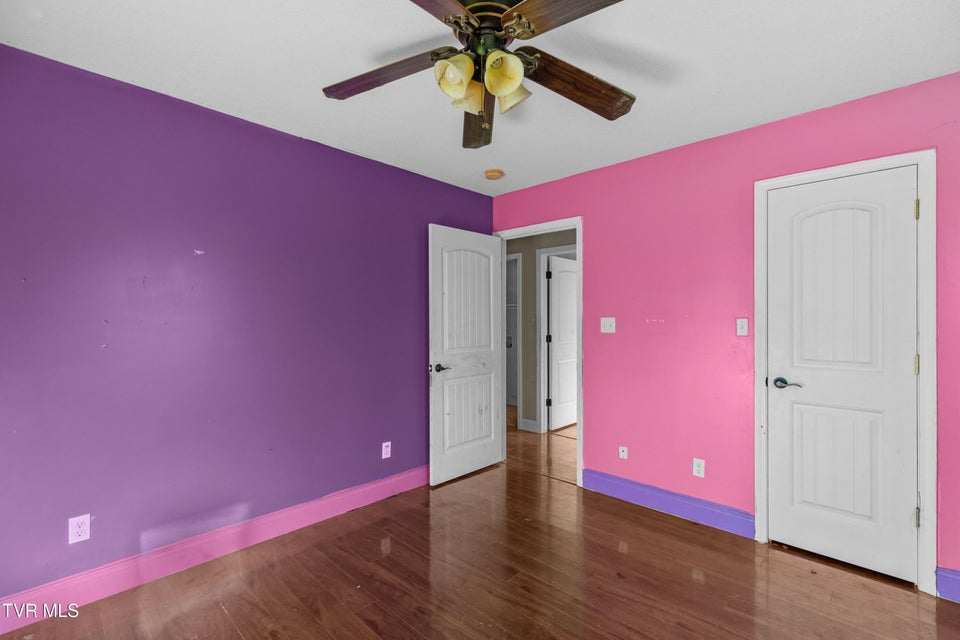 Photo #21: 1930 W Robbins Road