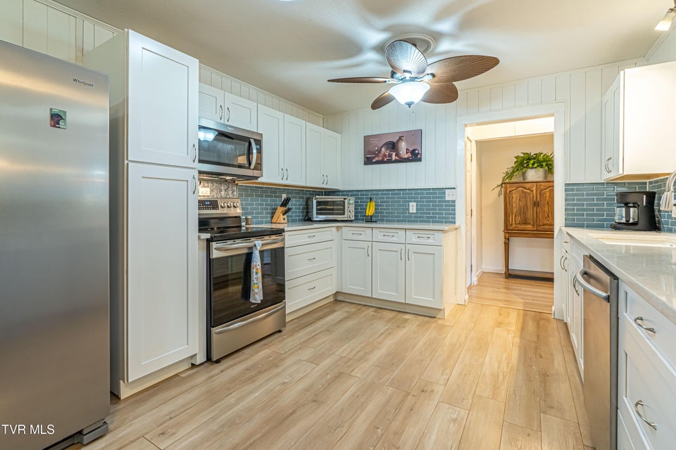 Photo #21: 7282 Southern View Road