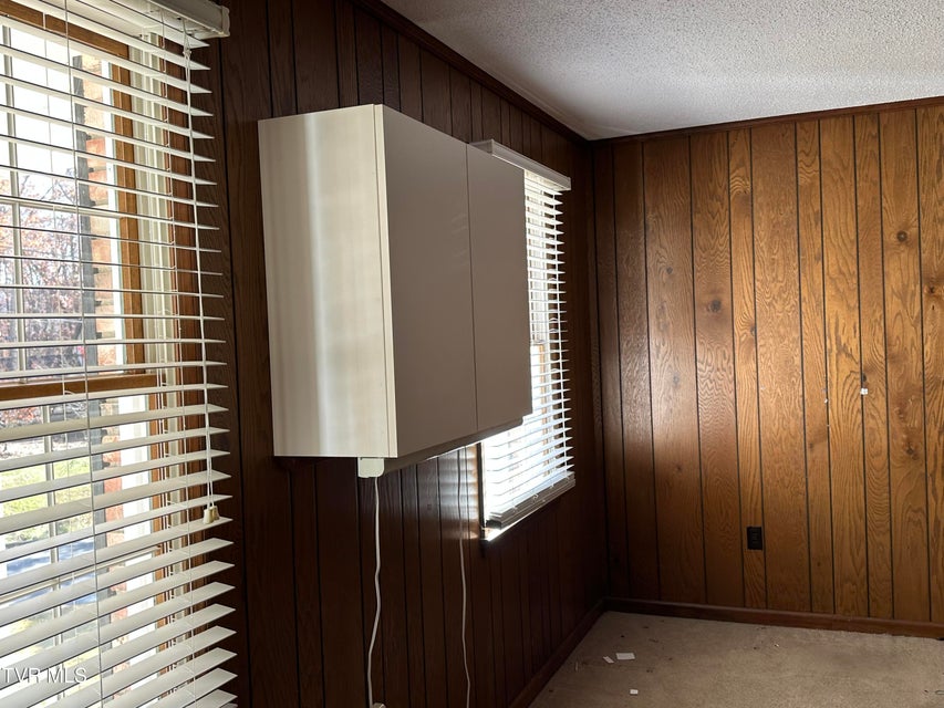 Photo #65: 2217 Sheffield Street Street