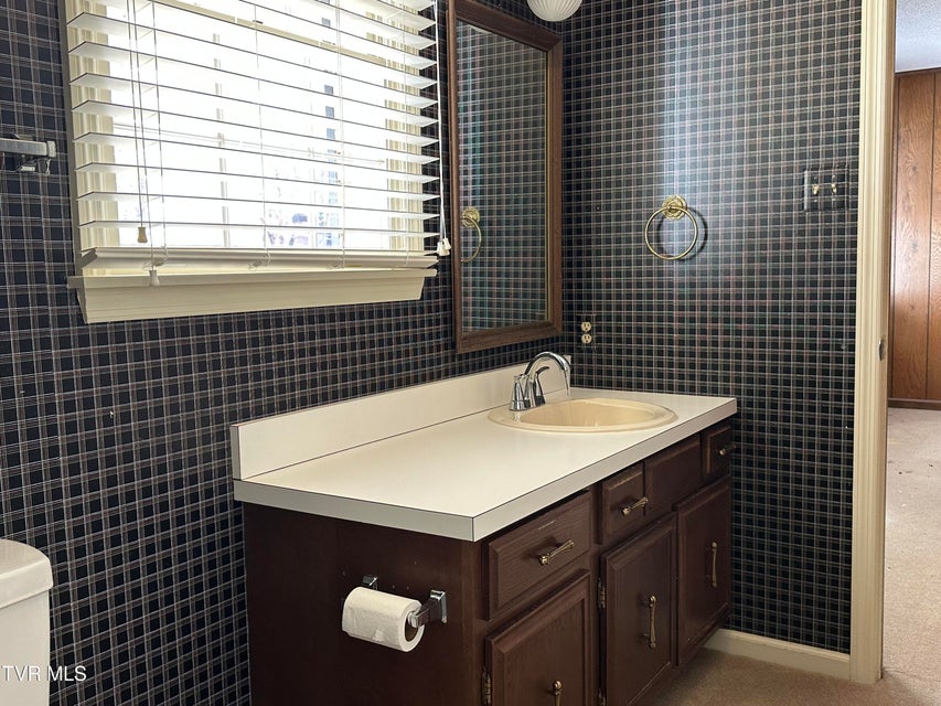 Photo #71: 2217 Sheffield Street Street