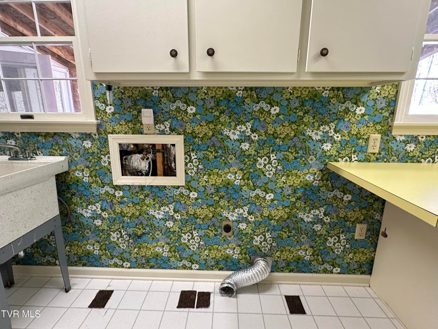 Photo #50: 2217 Sheffield Street Street