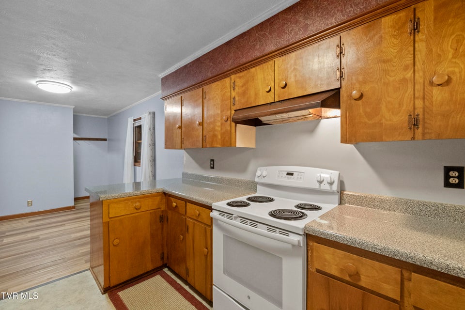 Photo #14: 135 Walton Circle