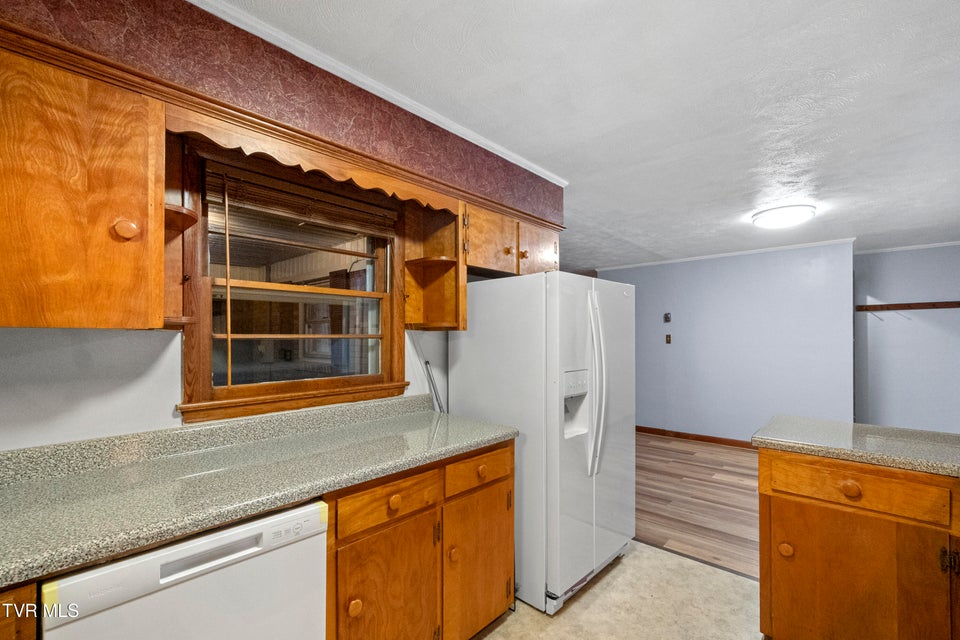 Photo #15: 135 Walton Circle