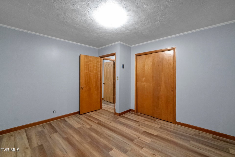 Photo #30: 135 Walton Circle