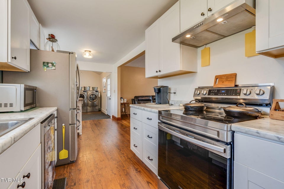 Photo #12: 209 Elmhurst Drive