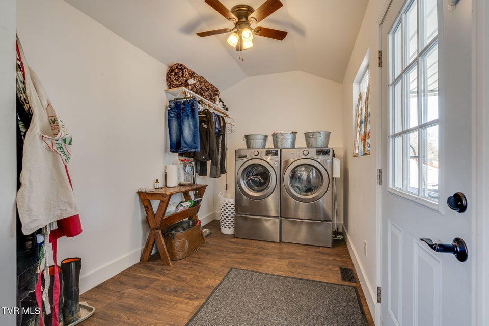 Photo #14: 209 Elmhurst Drive