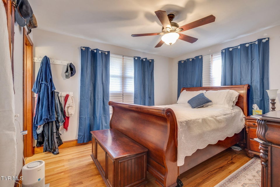 Photo #15: 209 Elmhurst Drive