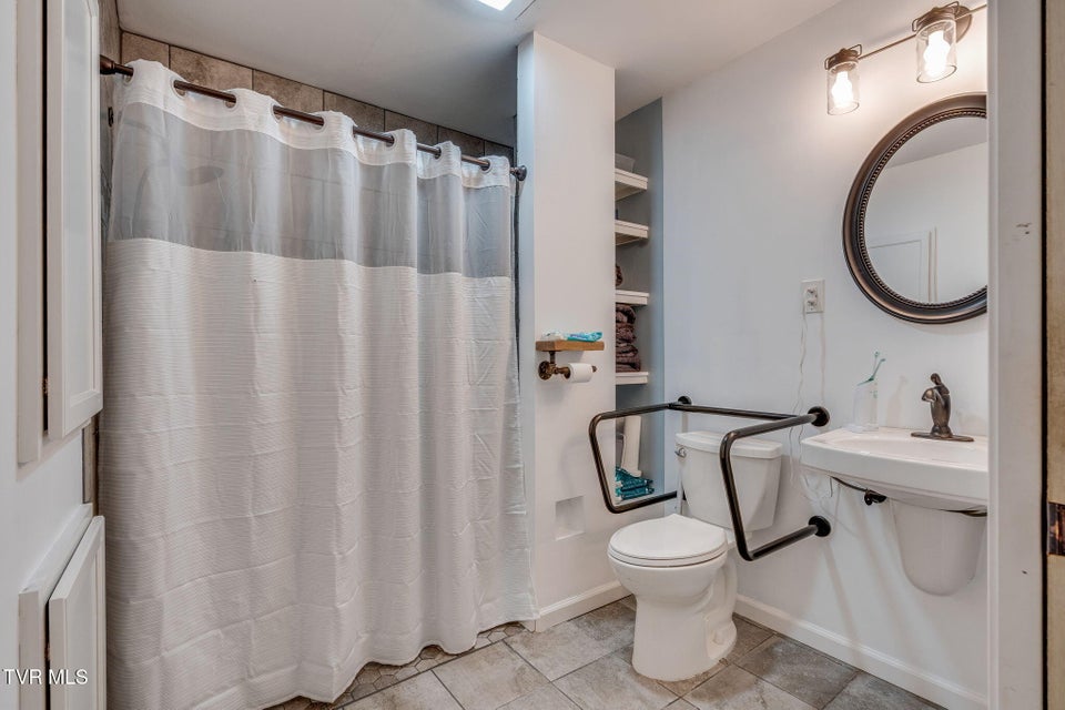 Photo #22: 209 Elmhurst Drive