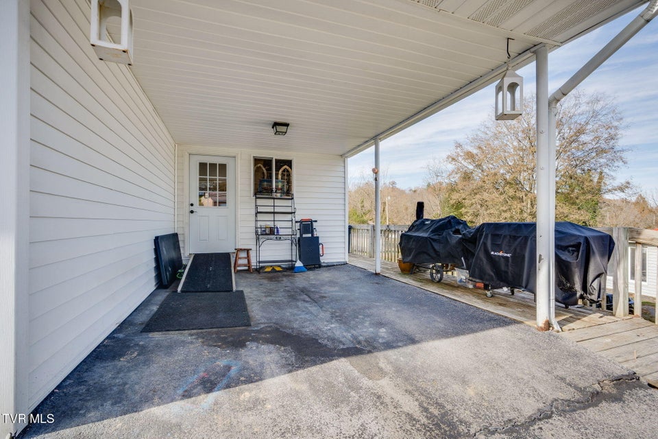 Photo #25: 209 Elmhurst Drive