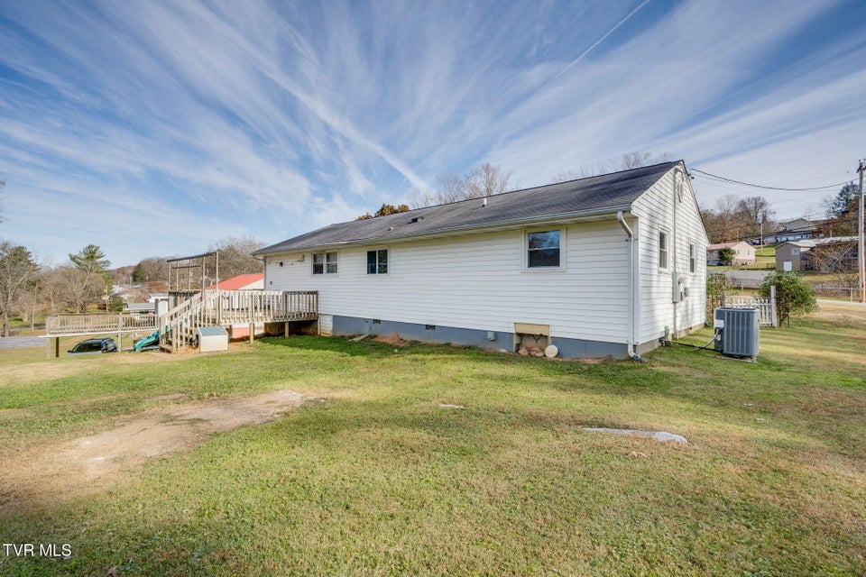 Photo #27: 209 Elmhurst Drive