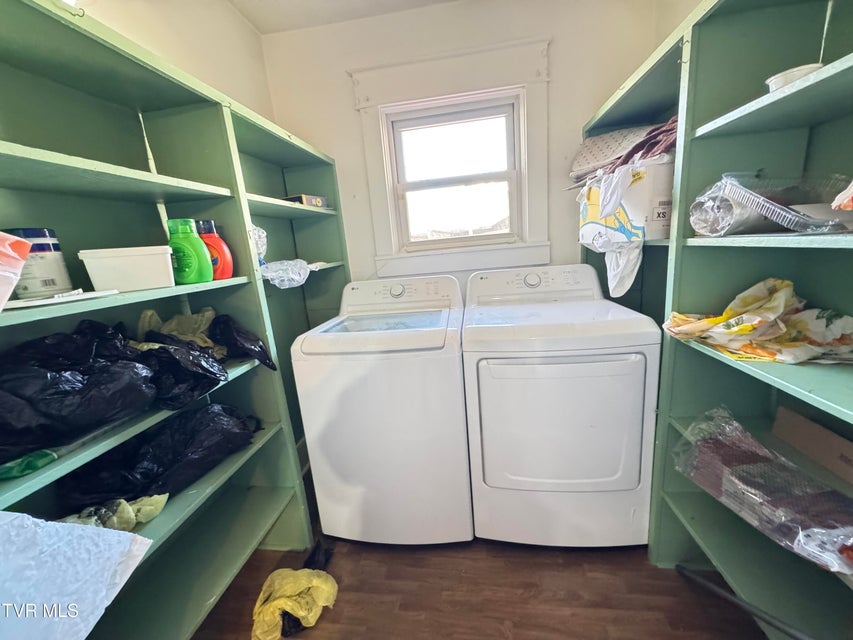 Photo #16: 301 Roberts Street