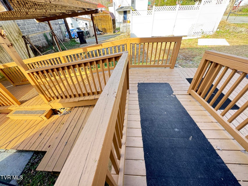 Photo #19: 301 Roberts Street