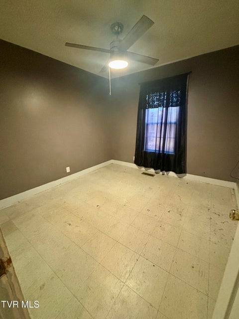 Photo #5: 103 Harrison Street