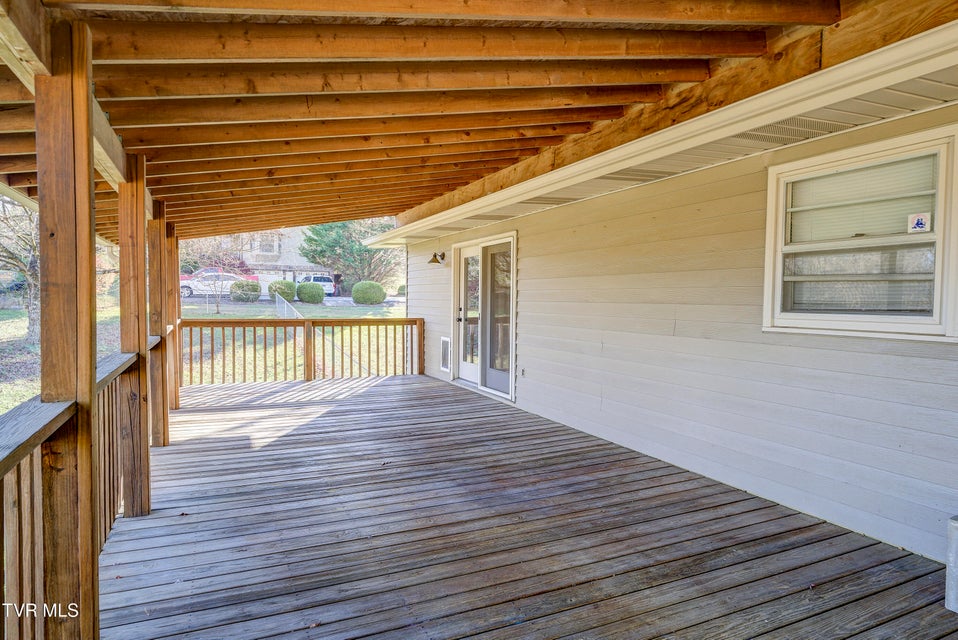 Photo #35: 128 Pierce Lane