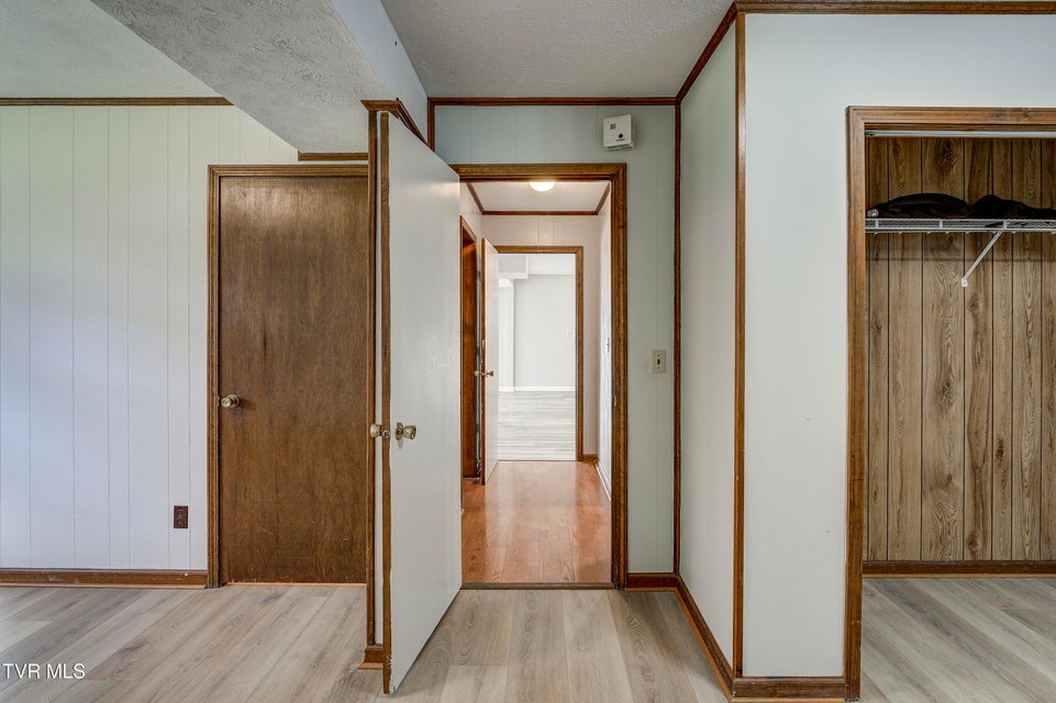 Photo #26: 128 Pierce Lane