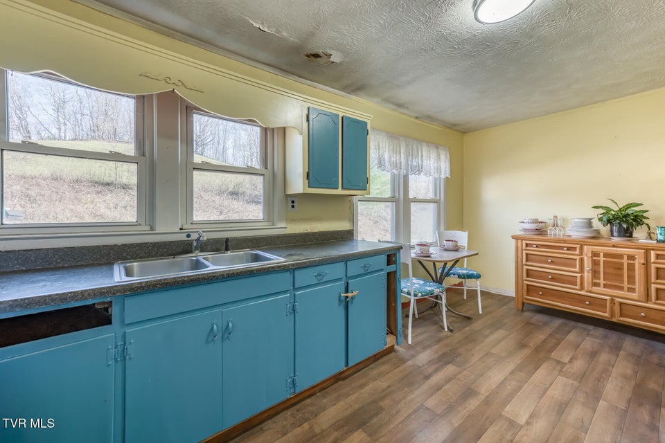 Photo #30: 141 Canter Road