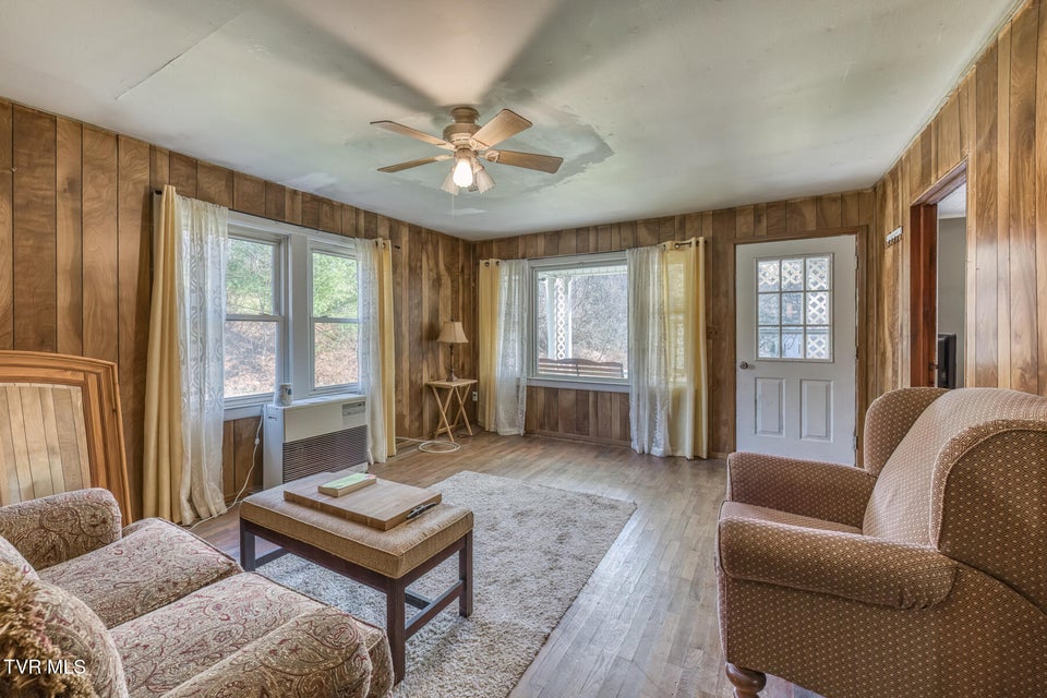 Photo #22: 141 Canter Road