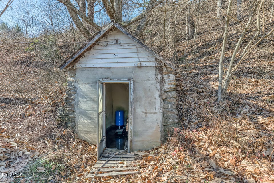 Photo #10: 141 Canter Road