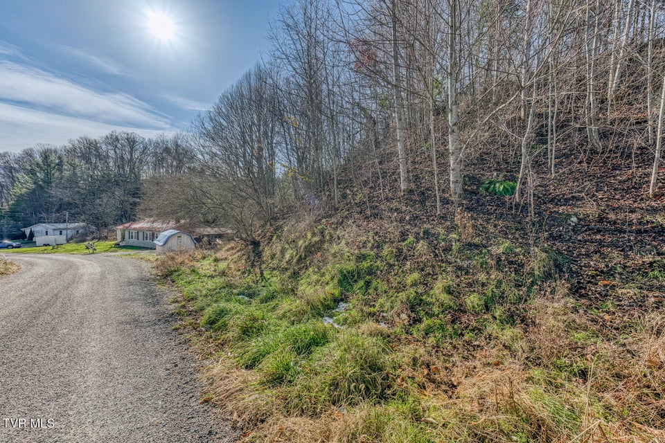 Photo #13: 141 Canter Road