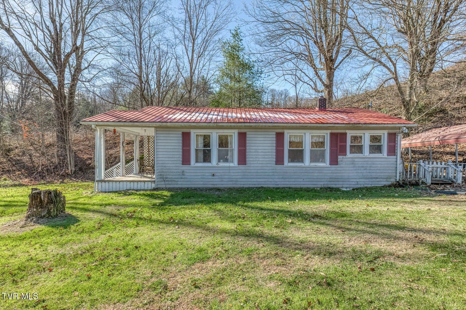 Photo #14: 141 Canter Road