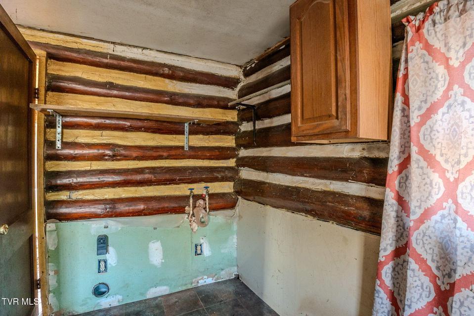 Photo #6: 9549 Heiskell Road