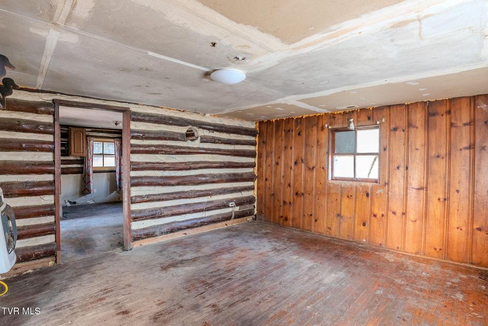 Photo #7: 9549 Heiskell Road