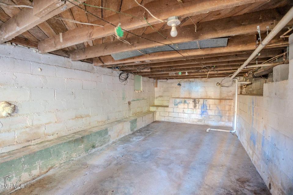 Photo #10: 9549 Heiskell Road