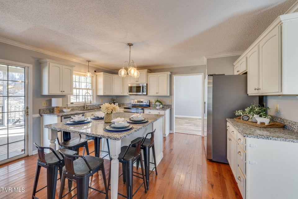 Photo #11: 1 Green Valley Court