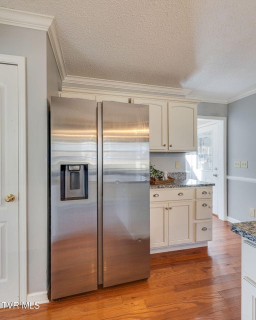 Photo #14: 1 Green Valley Court