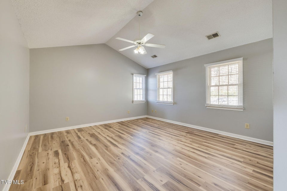 Photo #19: 1 Green Valley Court