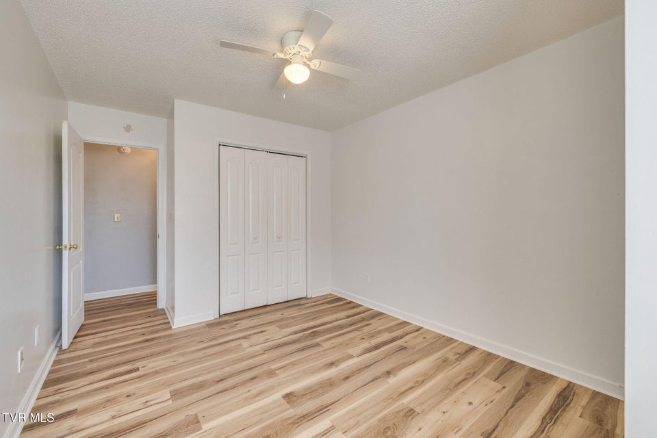 Photo #26: 1 Green Valley Court