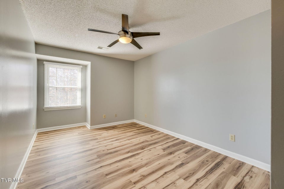 Photo #28: 1 Green Valley Court