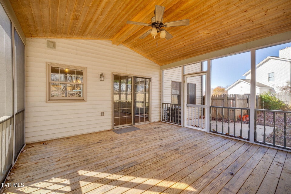 Photo #36: 1 Green Valley Court