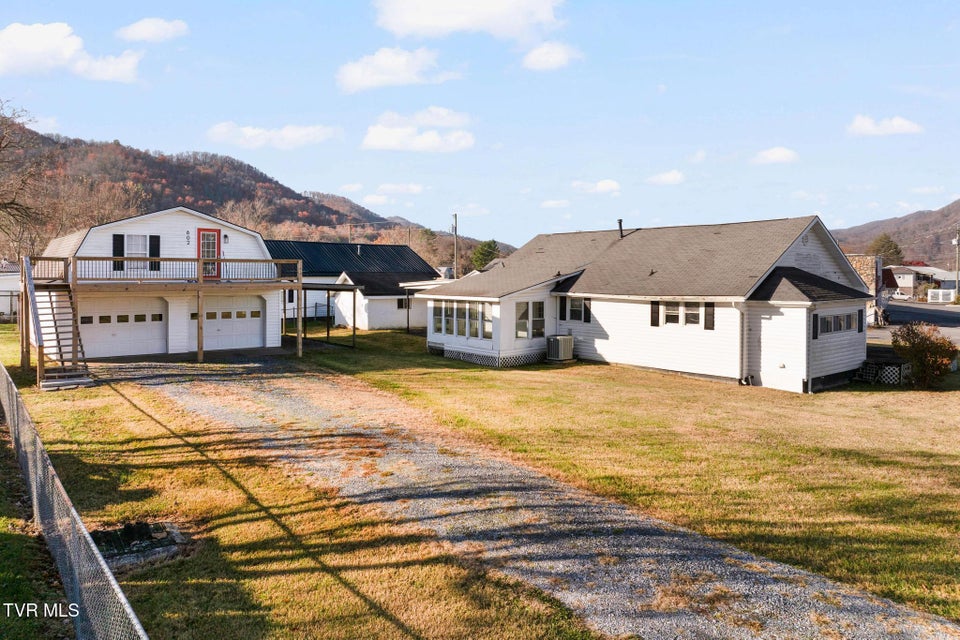 Photo #12: 102 Sycamore And 602 Monroe Street