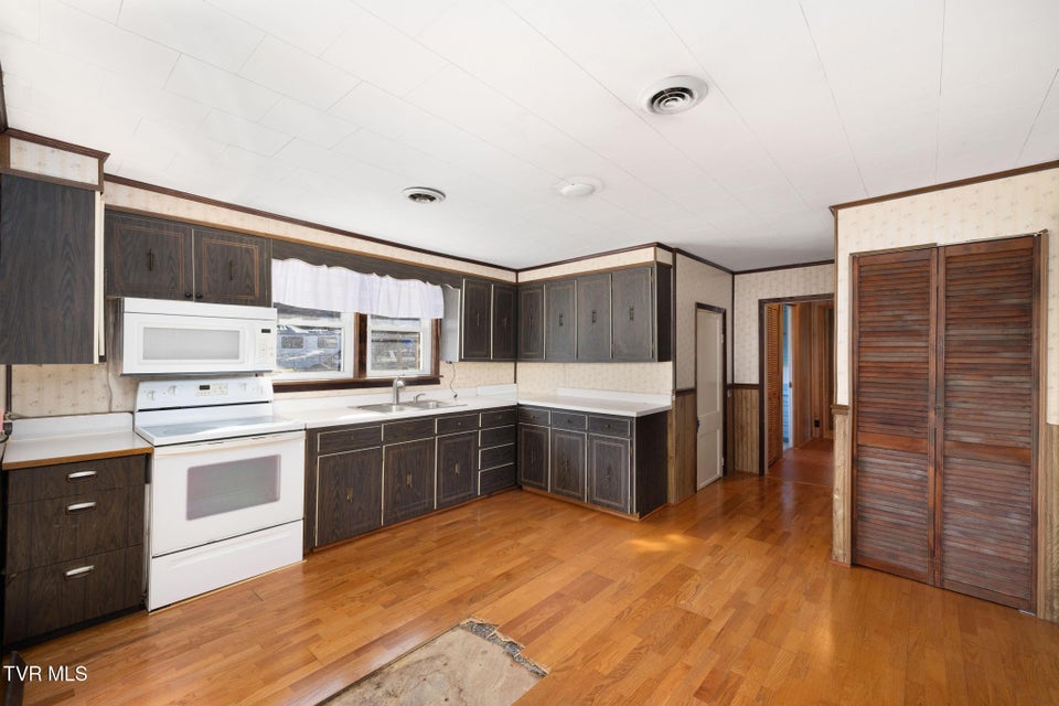 Photo #21: 102 Sycamore And 602 Monroe Street