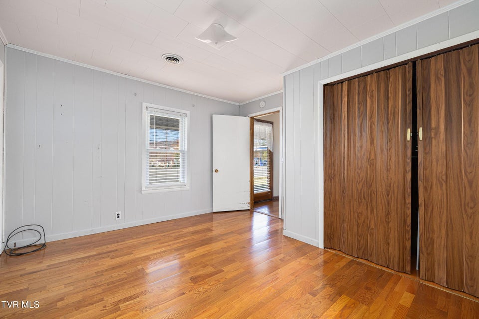 Photo #33: 102 Sycamore And 602 Monroe Street