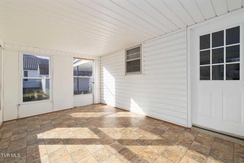 Photo #35: 102 Sycamore And 602 Monroe Street