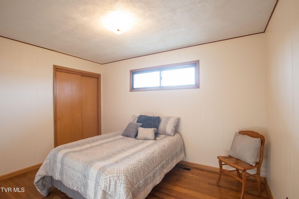 Photo #15: 15451 Siesta Avenue