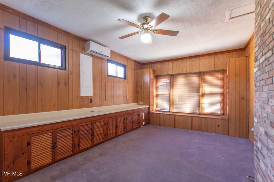 Photo #24: 15451 Siesta Avenue