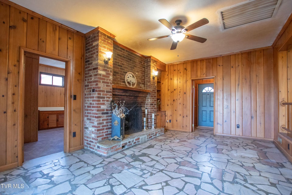 Photo #21: 15451 Siesta Avenue