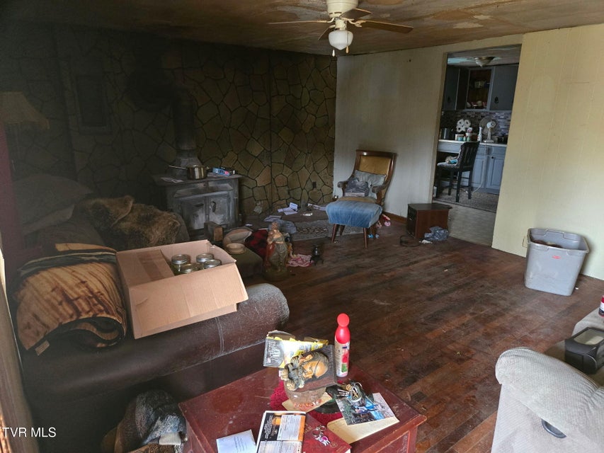 Photo #5: 998 Bristol Caverns Highway