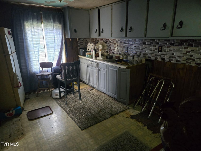 Photo #9: 998 Bristol Caverns Highway