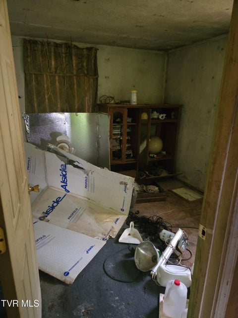 Photo #11: 998 Bristol Caverns Highway