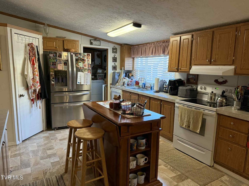 Photo #29: 6042 Cherry Lane