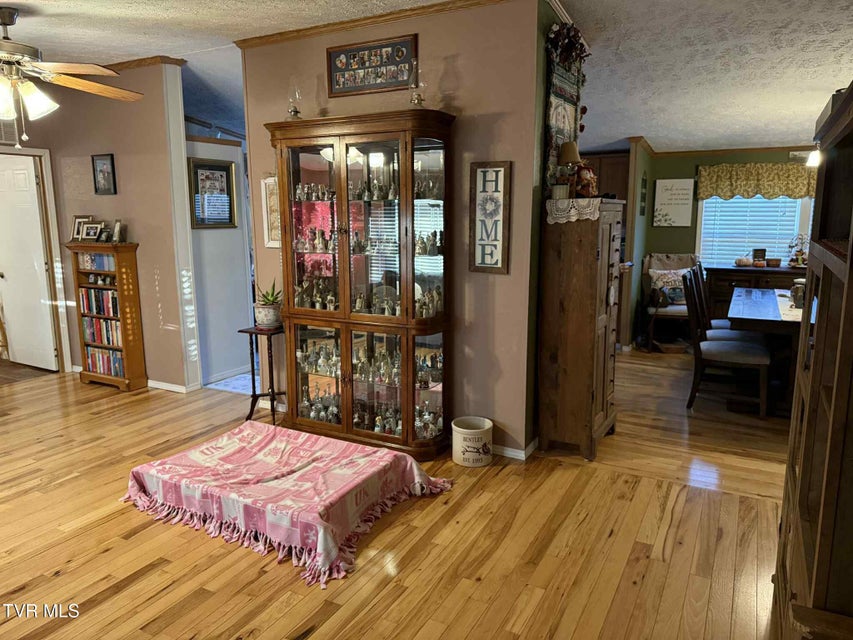 Photo #21: 6042 Cherry Lane