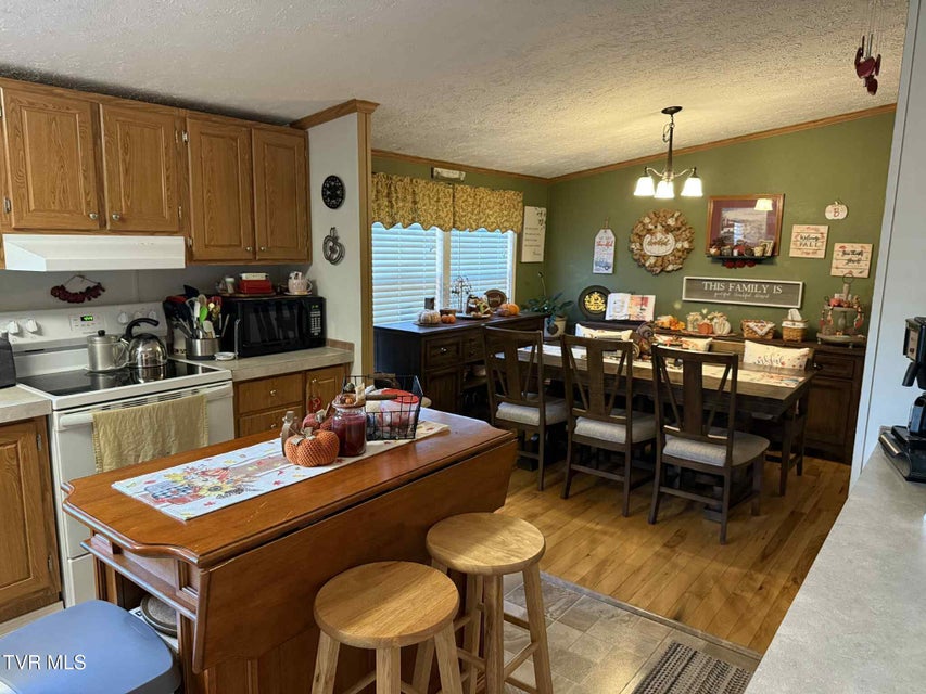 Photo #20: 6042 Cherry Lane